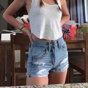 Super cute Garage jean shorts